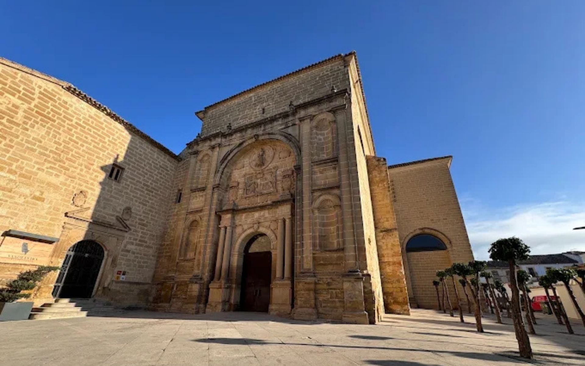 palacio de vandelvira baeza