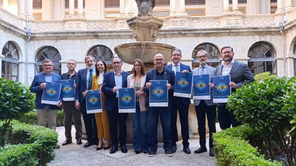 Foto de familia de la presentación de FeMAUB 2026