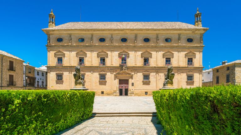 palacio de las cadenas palacio de las cadenas